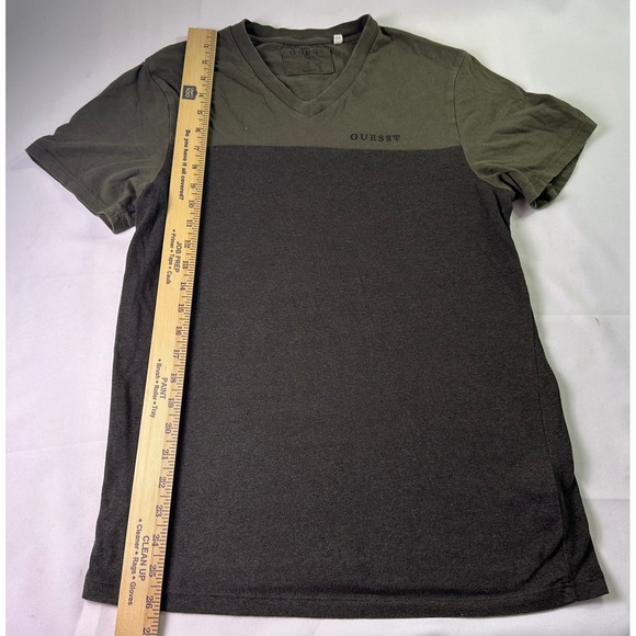 Guess Los Angeles Mens Small S Colorblock V-Neck T-Shirt Olive Gray Streetwear - Picture 6 of 8